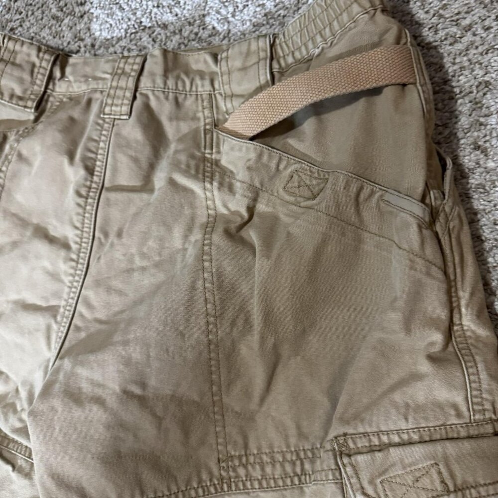 Men's Cargo Shorts - Khaki - Picture 6 of 10